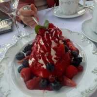 Amazing service and food by the seine river