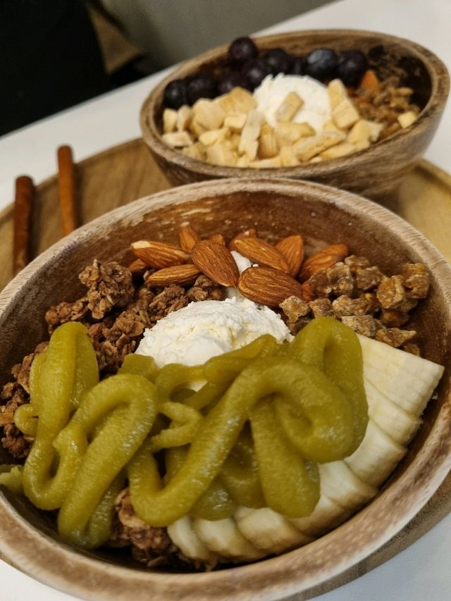 건대 한적하고 분위기 좋은 건강 요거트 맛집카페😋
