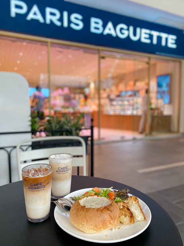 Korea Chain Pastries Store in Town