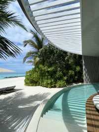 Sculptural Serenity and Oceanfront Indulgence at The Ritz-Carlton Maldives, Fari Islands
