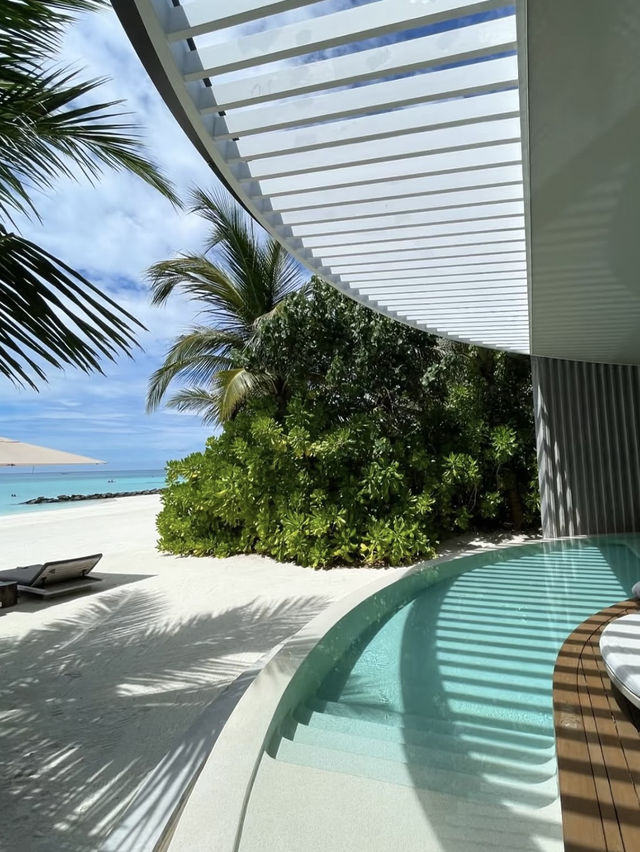 Sculptural Serenity and Oceanfront Indulgence at The Ritz-Carlton Maldives, Fari Islands