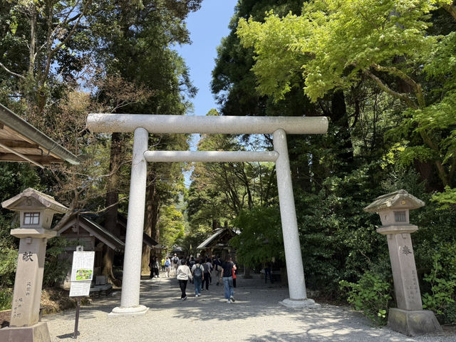 Amanoiwato Shrine วัดแสนสงบใกล้ชิดธรรมชาติ 