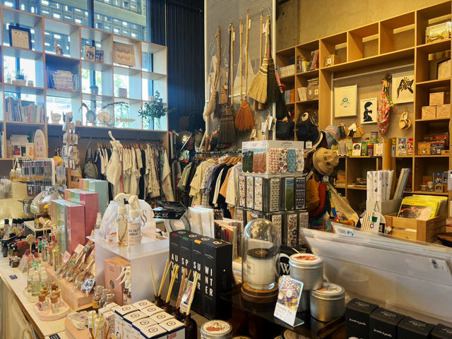 Chamony Slow Tea Bar