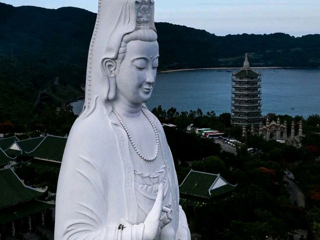 Tranquility in the Heart of the City: Discovering the Serenity of Guanyin Temple with Trip.com