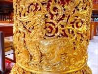 ไหว้พระพุทธรูปองค์ใหญ่ ตระการตาเจดีย์แก้วมรกต