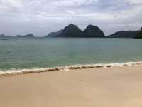 Las Cabañas Beach｜愛妮島最迷人的日落海灘，椰林、海風與金色餘暉的完美交織 