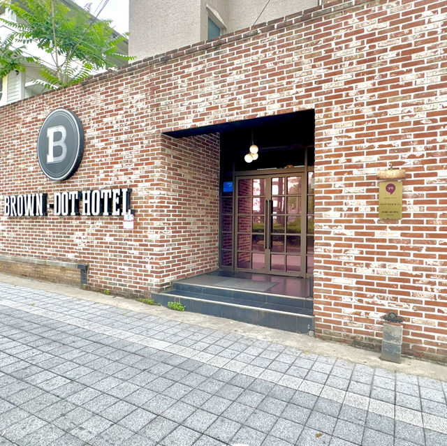 청주 브라운도트 호텔 라면기계 씨리얼 있는 저렴한 호텔