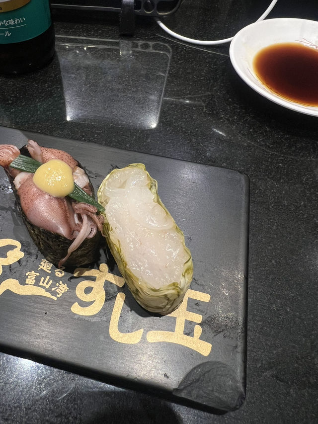 토야마시 블랙라멘과 특산물 리뷰!
