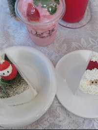คาเฟ่ Une Fille Café And Space