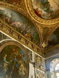 Palace of Versailles – A Journey into Royal Grandeur