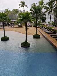 From the pool to the sea in 60 seconds. 