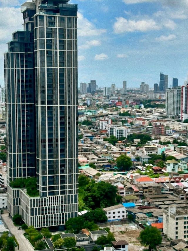 🌅 Chatrium Riverside Bangkok – Scenic Stays with a Splash of Luxury