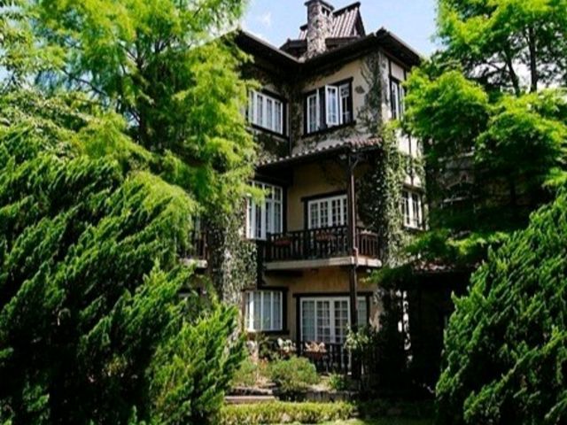 有絕美的中央山脈風景，也是前往合歡山看日出的必經之地