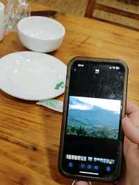 多依樹(ドウイシュ)棚田のホテルと街の飲食店