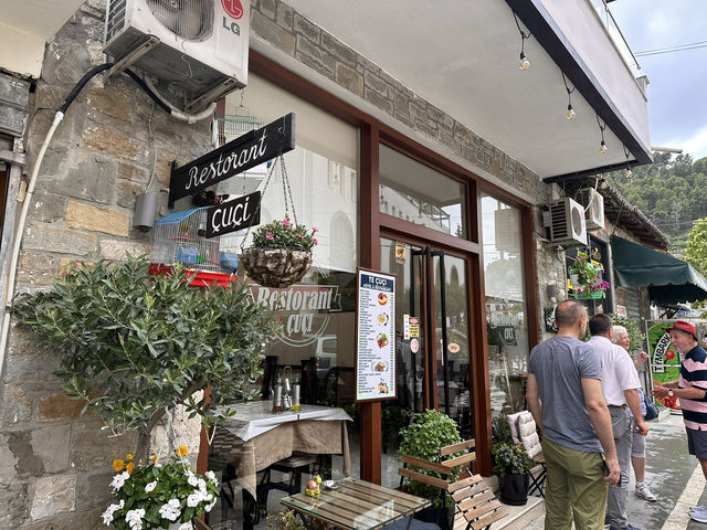 【Restaurant Bar Çuçi｜ベラトで味わう伝統アルバニア料理】 
