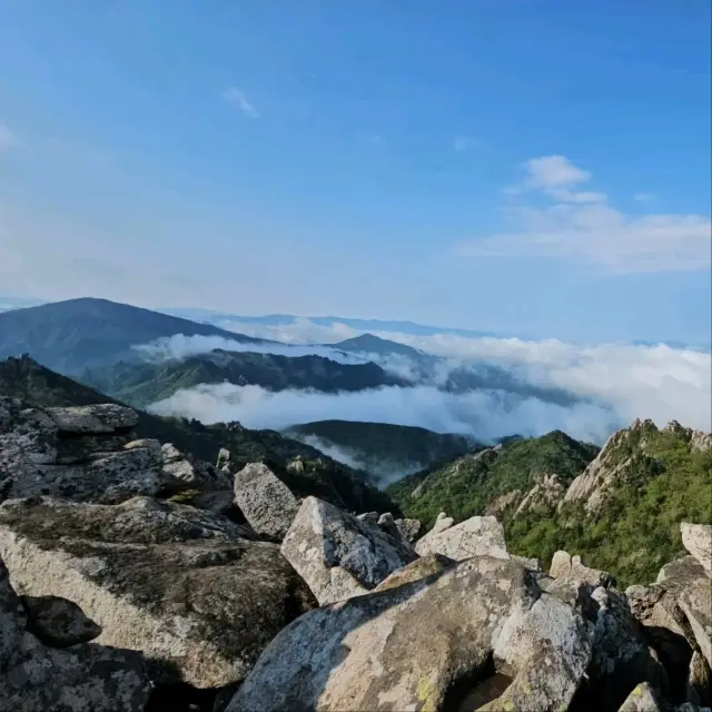 Gwittaegicheongbong位於雪嶽山的登山之旅真係好刺激！