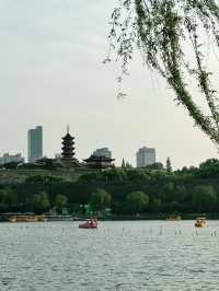 Xuanwu Lake