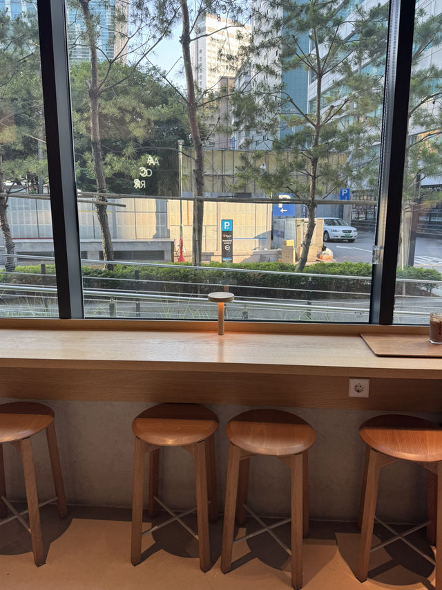 韓国/ソウル【光化門】コーヒーが有名なカフェ