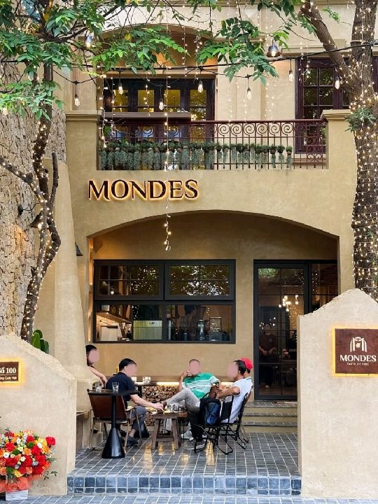 MONDES