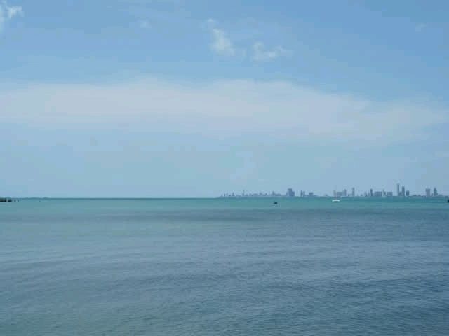 ที่นี่บางเสร่
