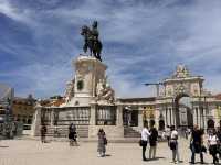 【コメルシオ広場（Praça do Comércio／Terreiro do Paço）】