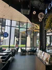 Cafe Le Phenix Gateway