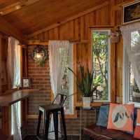 Thara Cafe • Napa, Chonburi  🛖🌿🌷🐈🫧 