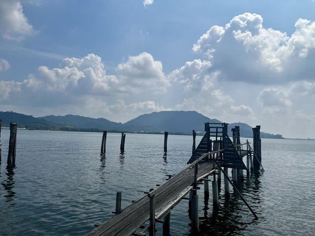 🌴 Lumut Waterfront: A Relaxing Summer Escape