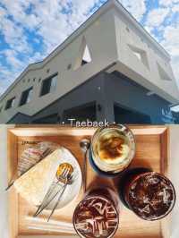 태백산맥아래 테라스 태백통리카페A.J.C