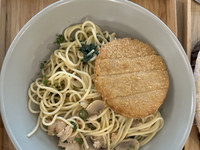 Looks Like Meat, But Isn’t: M’Laboori’s Meatless Magic Delivers Big Flavors