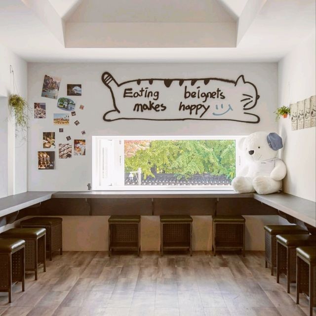 Respirer Bakery Cafe