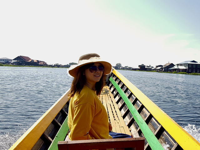 🌿 Discover Inle Lake, Myanmar: A Journey Through Floating Life 🌊
