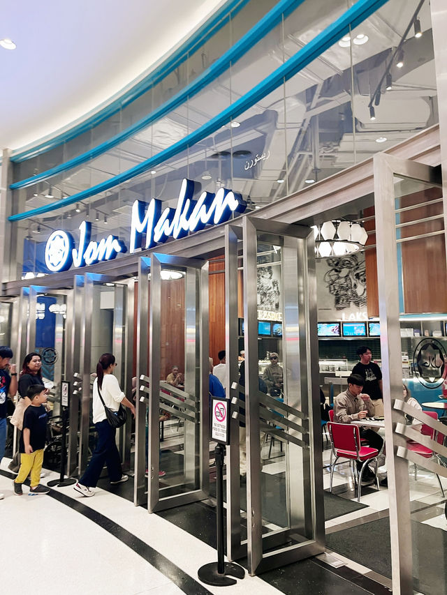 Flavors of Malaysia Under One Roof – Jom Makan at SkyAvenue!