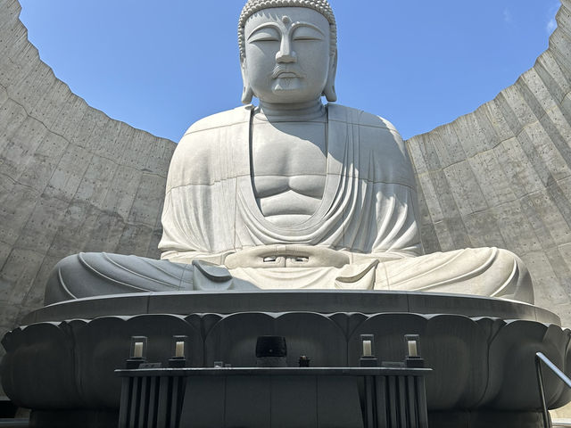 北海道　真駒内滝野霊園のシンボル　頭大仏