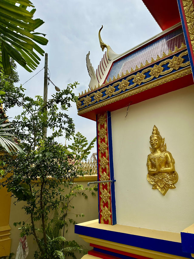 📿 Thai Tranquility in the City: 🛕 Siamese Buddhist Chetawan Pagoda