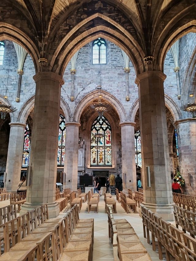 St Giles' Cathedral: Edinburgh's Crown Jewel of Faith and History
