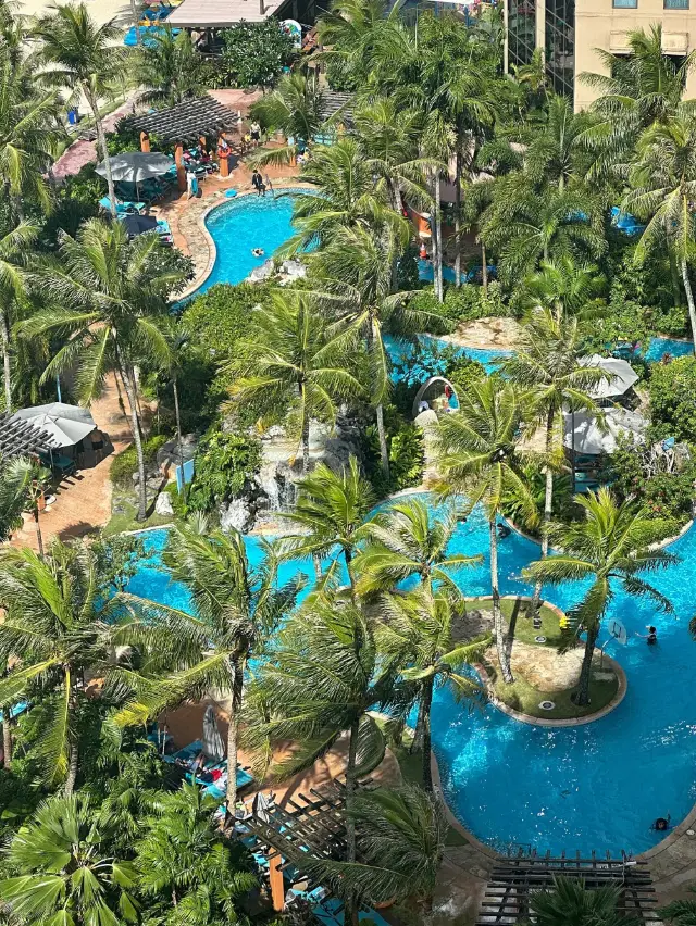 Paradise for Relaxation and Shopping