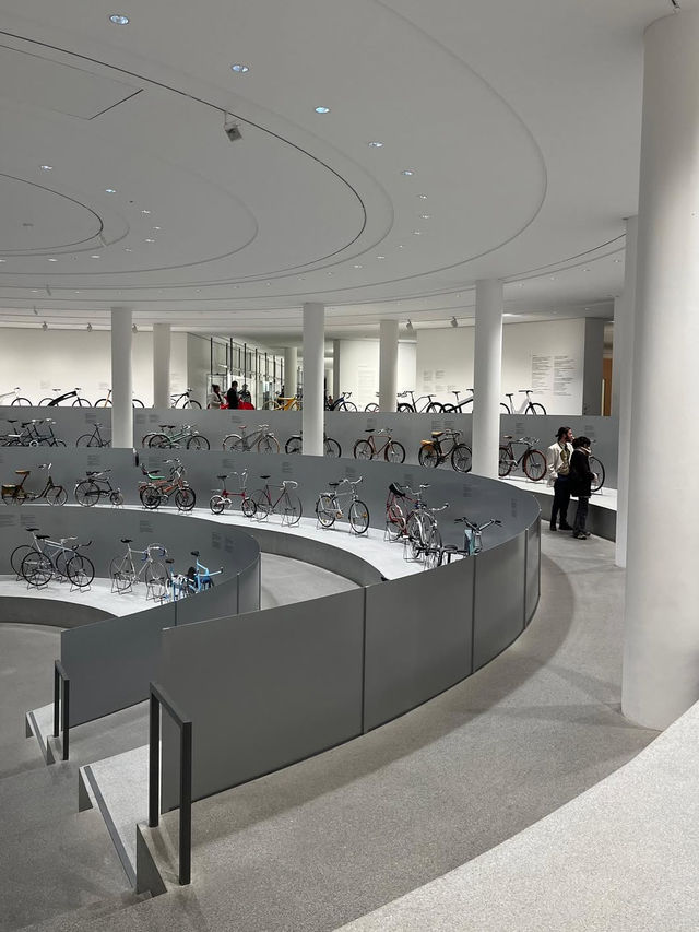 🖼️現代アートの最前線を体験「ミュンヘン現代美術館（Museum Brandhorst）」✨