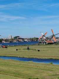 Day Trip in the Netherlands: Zaandam, Zaanse Schans & Utrecht