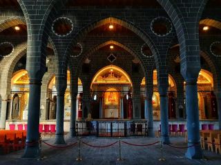 🏰 Diyarbakır City Walls – A Timeless Fortress of Mesopotamia