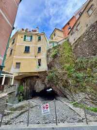 【Vernazza & Manarola:五漁村最美的雙重驚喜 🌈🌊 從明信片小港口到浪漫日落海岸】
