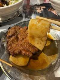 鮮得來上海好味道，排骨年糕童年記憶，東坡肉菜飯堪稱一絕