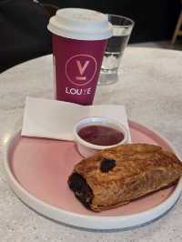 Elegant Brews with a Courtyard Escape at Louve