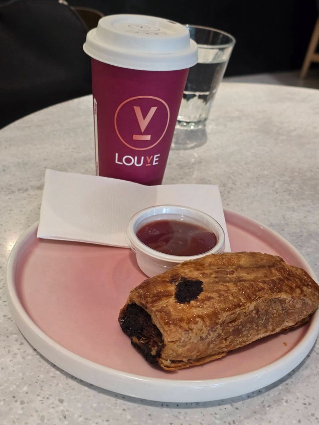 Elegant Brews with a Courtyard Escape at Louve