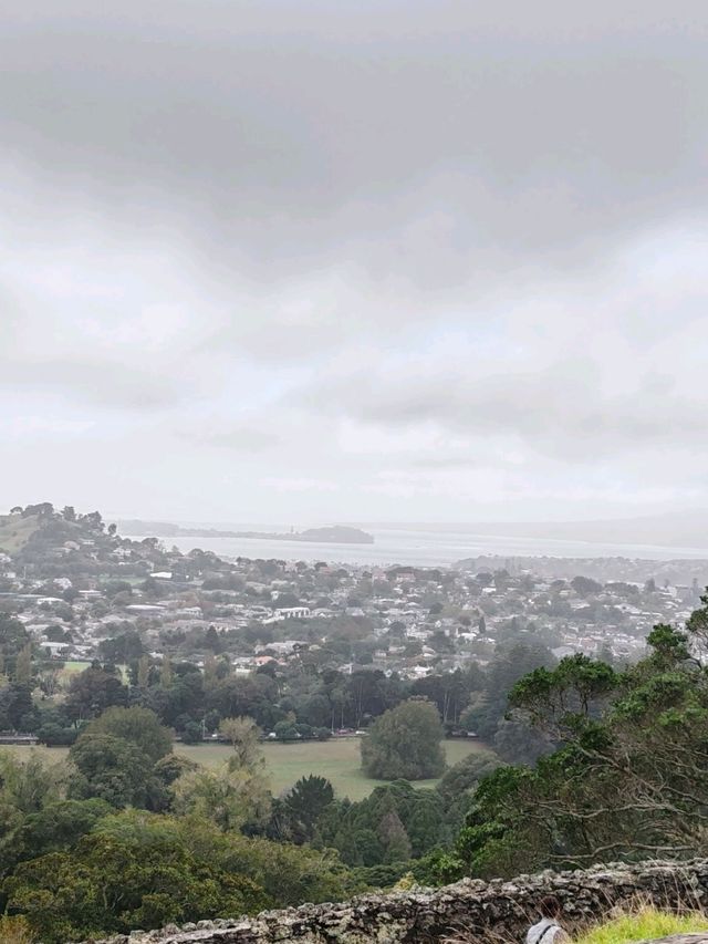 Auckland's Icon: Maungakiekie / One Tree Hill