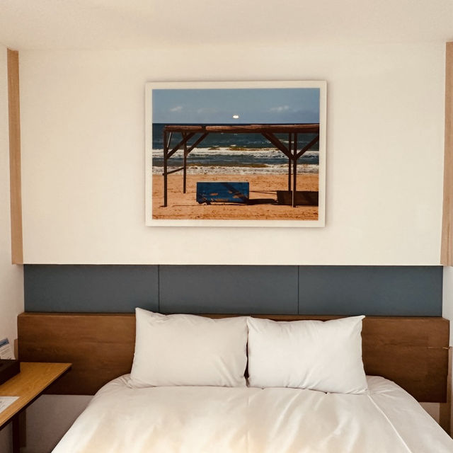 Practical Comfort in a Vibrant Coastal Hub