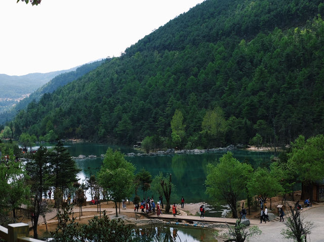 A Stroll Around Blue Moon Valley