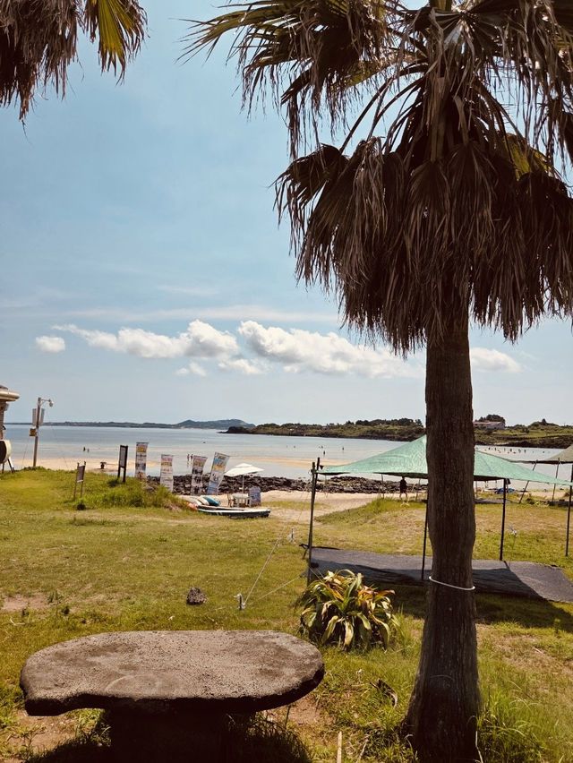 A Sanctuary of Serene Water and Quiet Sands