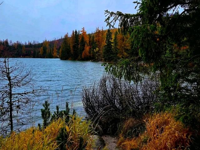 🏔️🌲 Štrbské Pleso – Slovakia’s Alpine Gem 🏔️🌲 Štrbské Pleso – Slovakia’s Alpine Gem