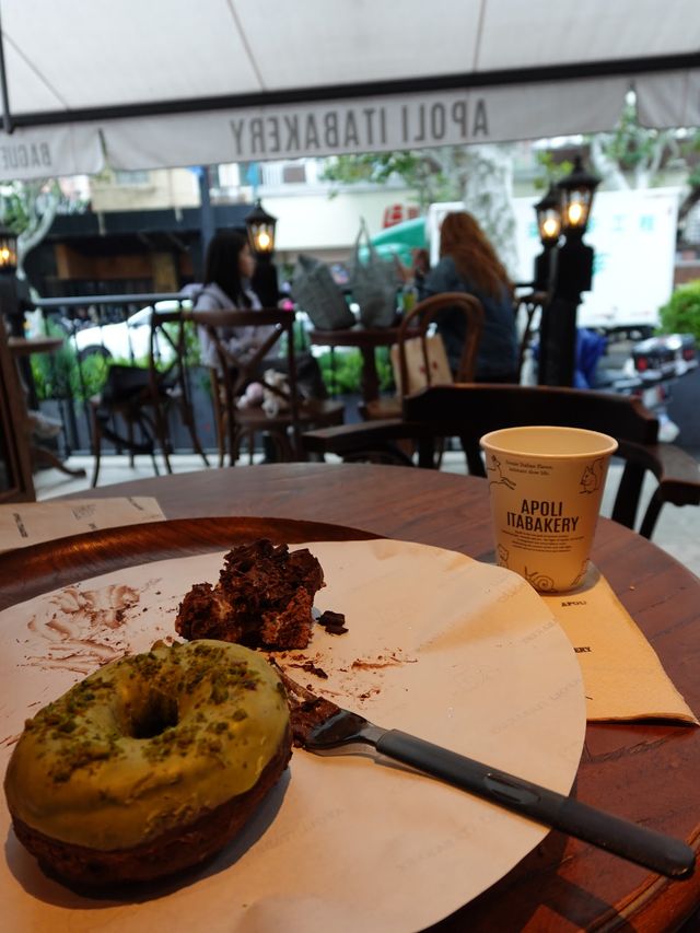 A Perfect Half Day at Wukang Building